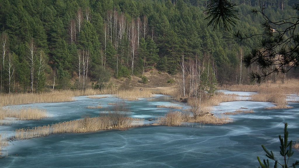 Lód na gliniankach w Studziankach