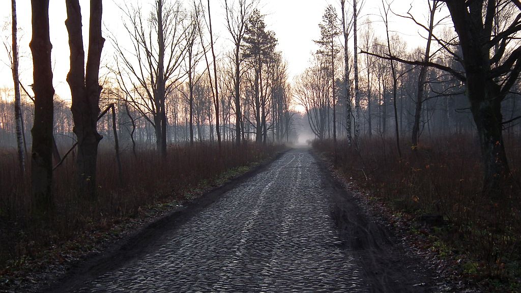 Droga na lotnisko Krywlany
